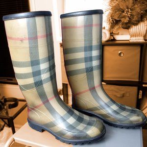 Women Burberry Rain Boots Check Logo Size US 6.5